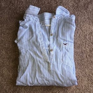 Hollister shirt